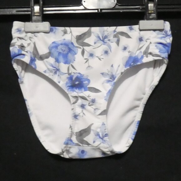 URBAN KIDS | size 6 | White and Blue Floral Bikini Set - Picture 4 of 16